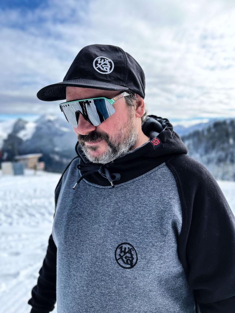 Hoody Retrospective black